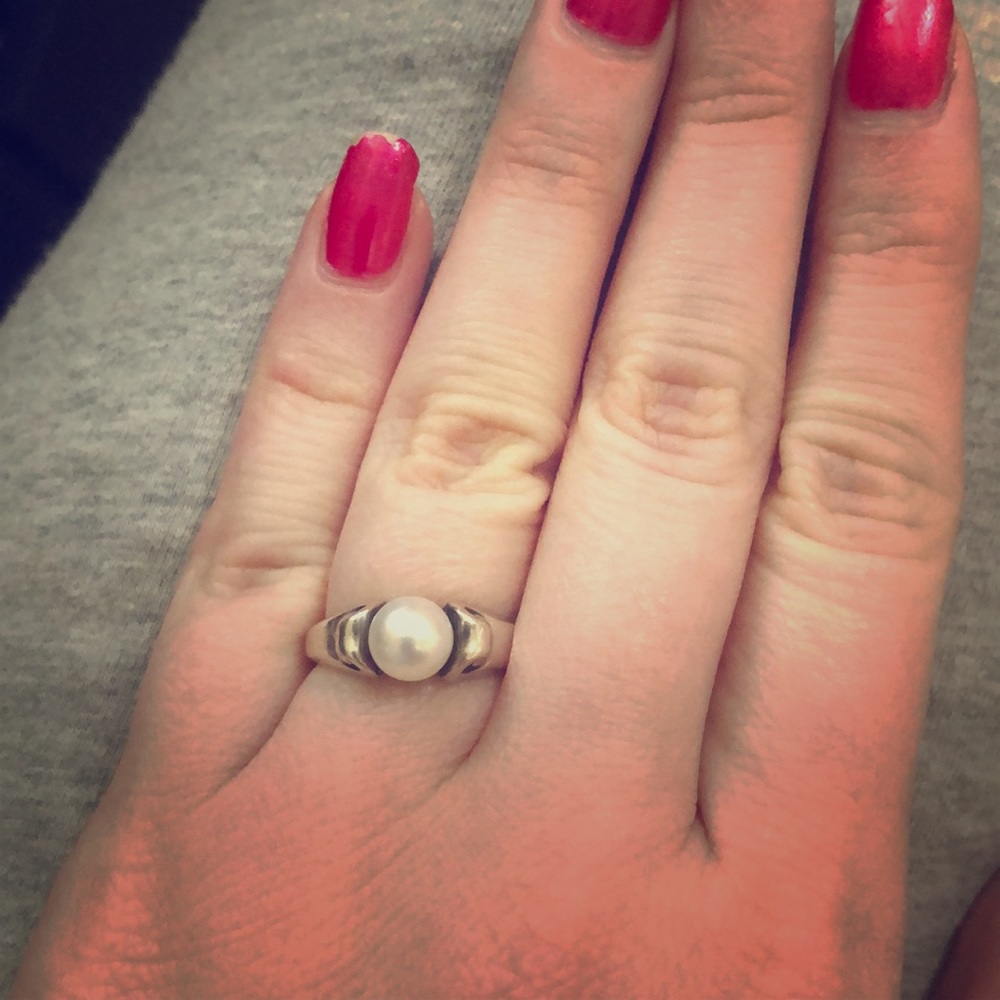 James Avery Pearl Ring
